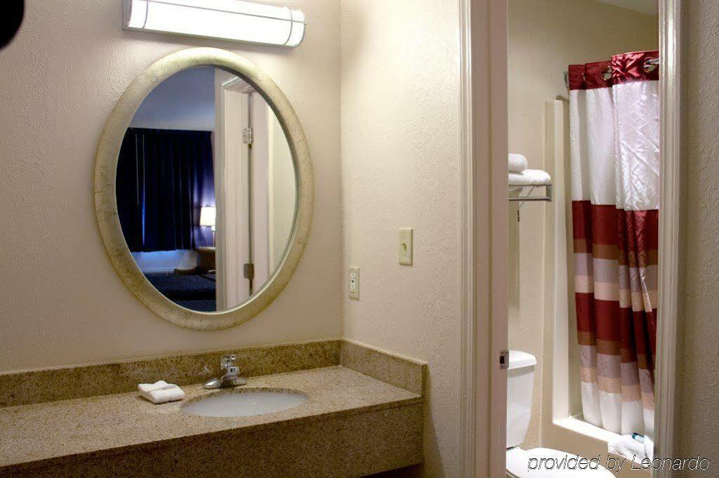 Red Roof Columbus - Motel 2*